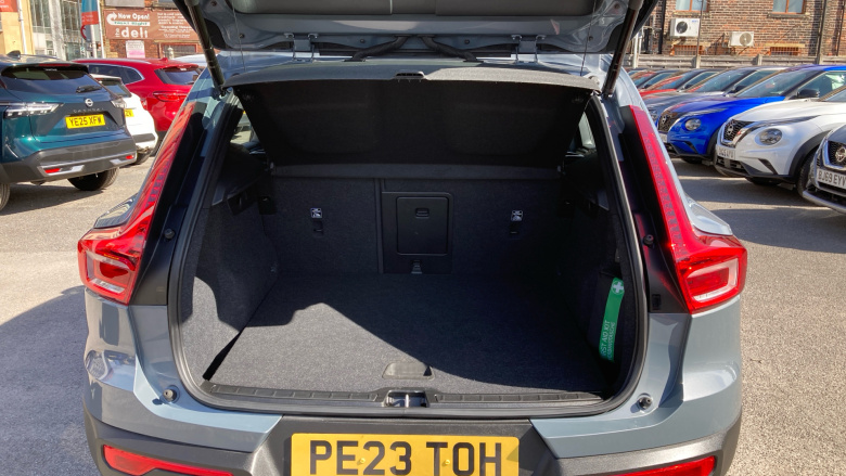 Volvo XC40 2.0 B3P Core 5dr Auto Petrol Estate